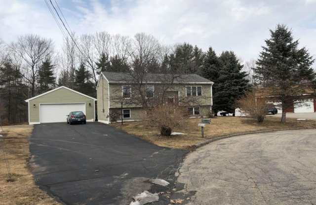 ROOMS FOR RENT IN SINGLE FAMILY HOME - 11 Folsom Drive, Biddeford, ME 04005