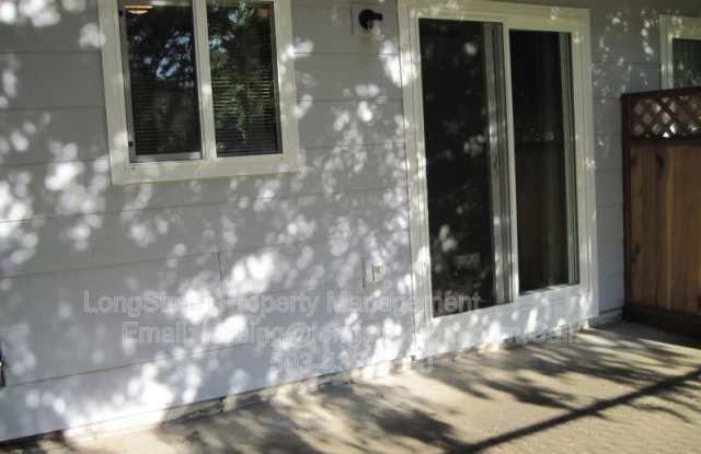 1785 SE Lilly Place Gallery 3