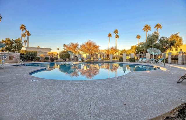 5045 N 81st Street photos photos