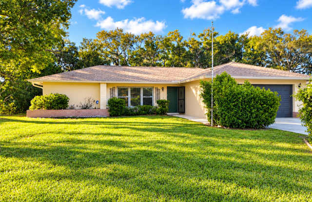 Freshly Updated 2-Bedroom, 2-Bath Home in Spring Hill – Available Mid-November! Gallery 1