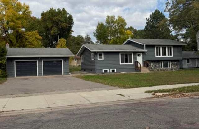 4 Bedroom House in Sartell Gallery 1