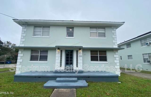 1305 Lasalle St photos photos