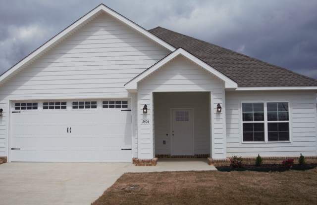 3 Bedroom, 2 Bath Home in Valley View- PRE LEASE photos photos