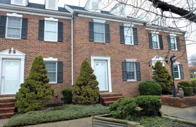 2 Story Condo 2 bdrm/1.5 bath Kingsport, TN Gallery 3