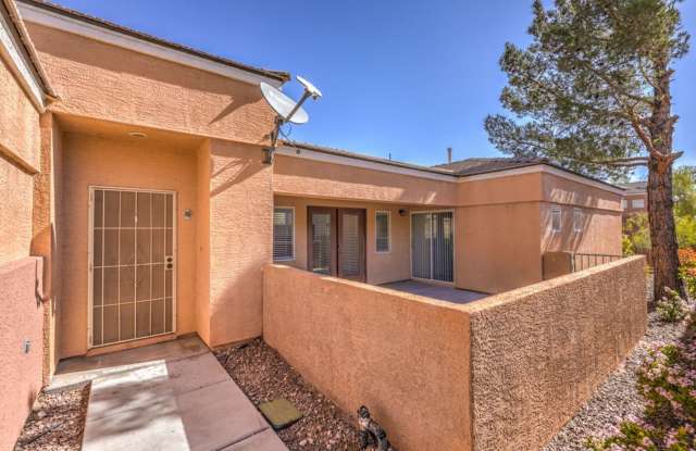 Location! Location! Single Story in Gated Summerlin W/ Community Pool & Spa. Gallery 4