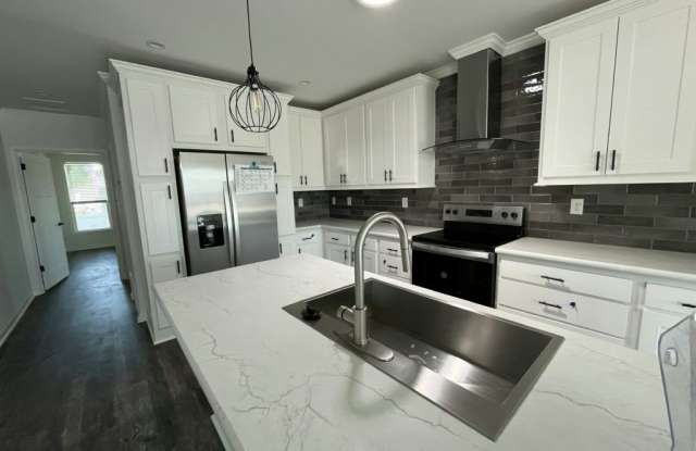 117 N Lake Drive Gallery 3