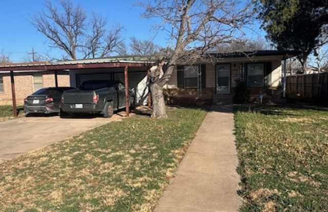 1133 BURGER ST photos photos