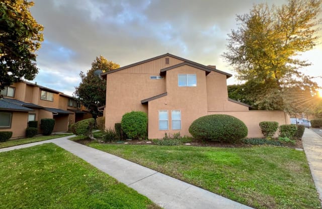 568 Pirinen Ln #F - 568 Pirinen Lane, Modesto, CA 95354