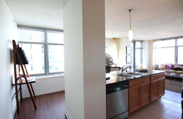 651 West Kinzie photos photos