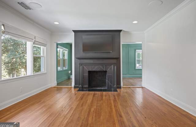 2134 Beecher Circle SW Gallery 2