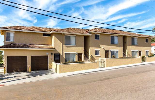 ***1 Month Free*** Two Bedroom next to USD! Dual master bedrooms! photos photos