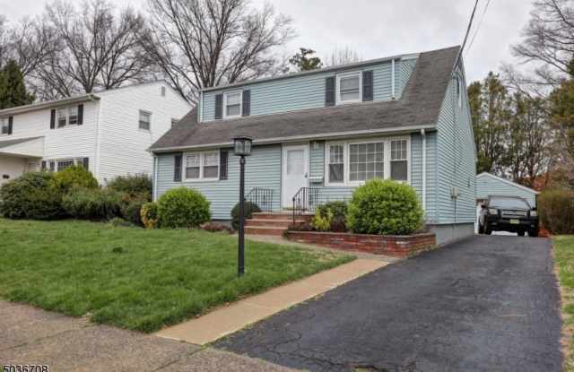 54 Patricia Pl - 54 Patricia Pl, Clifton, NJ 07012