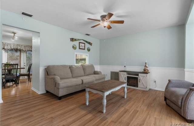6094 E Penrose Street Gallery 4