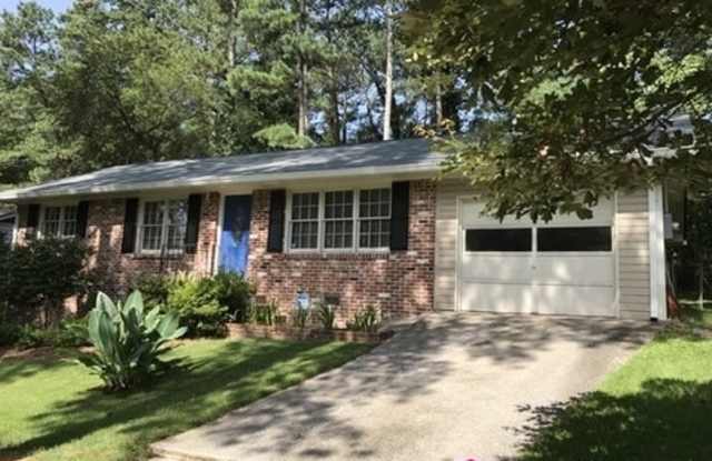 2612 Warwick Cir North East Gallery 2