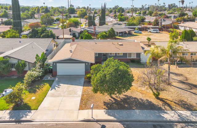 10740 Coloma Street Gallery 4