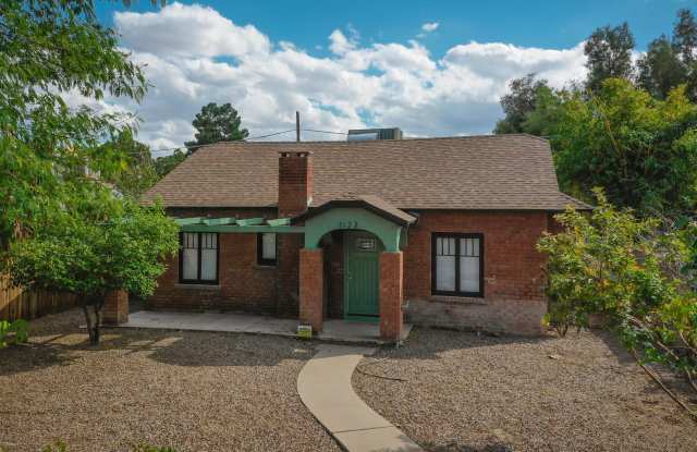 1123 E FAIRMOUNT Avenue Gallery 2