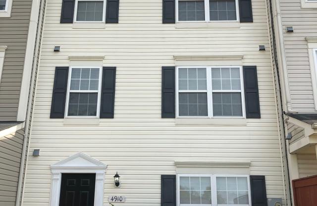 4910 Whitney Ter - 4910 Whitney Terrace, Ballenger Creek, MD 21703
