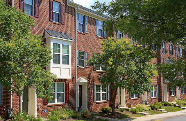 Spacious Townhome Within Walking Distance to Hollymead Town Center (Applications Pending) - 2765 Aldersgate Way, Hollymead, VA 22911
