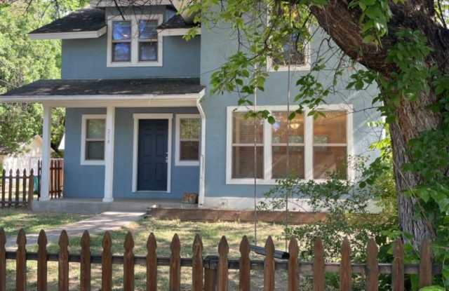 STUDENTS WELCOME! Charming Home on Edwards Street in Old Town Near CSU photos photos