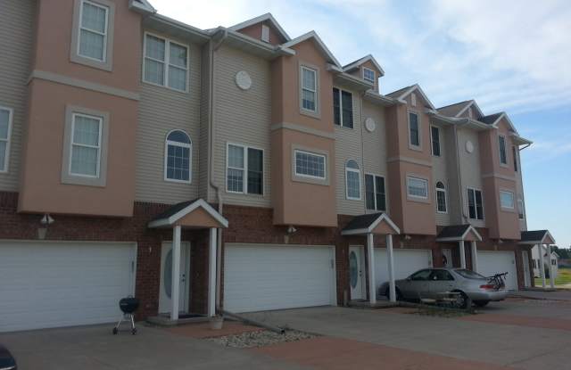 307 Douglas Dr photos photos