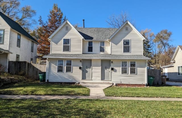 406 7th St photos photos