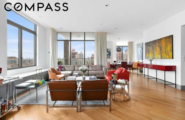 556 3rd Avenue Gallery 1