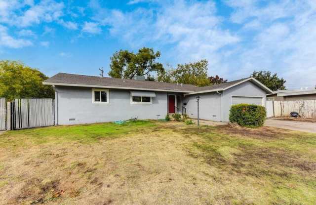 2458 Town Cir photos photos