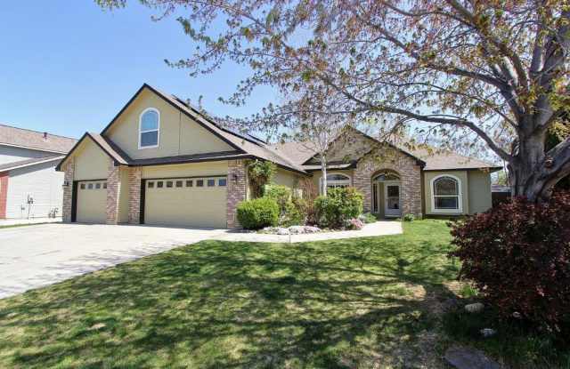 Your New Home Awaits in Bolder Creek! 4bed, 3 bath!! _ Pets Welcome. photos photos