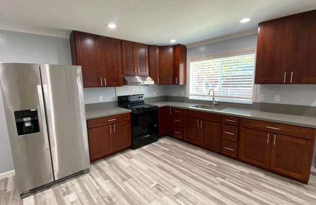NEWLY BUILT 4BD HOME NESTLED IN WAIMALU! Gallery 3