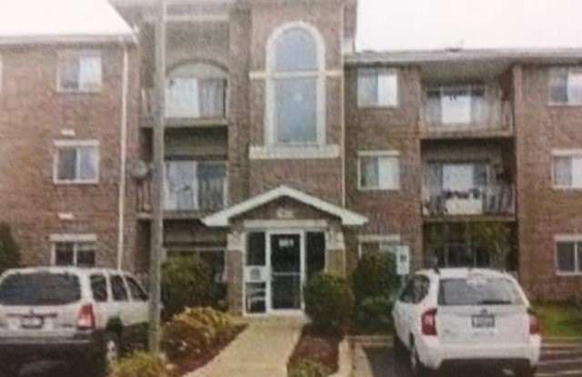 881 N Swift Road - 881 North Swift Road, Addison, IL 60101