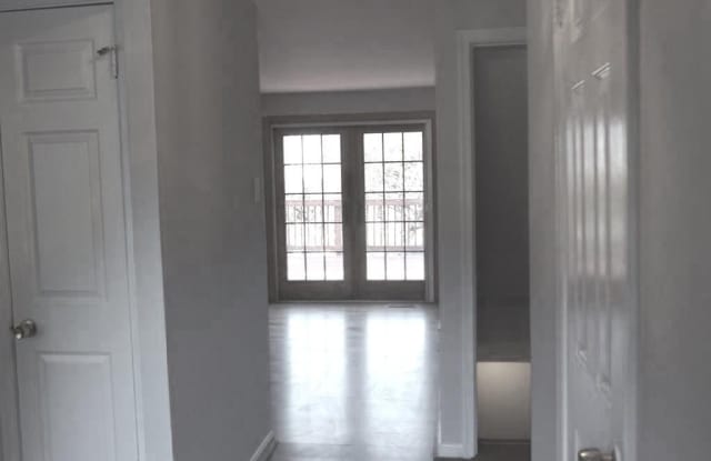 19 SHADY SPRING Place Gallery 4