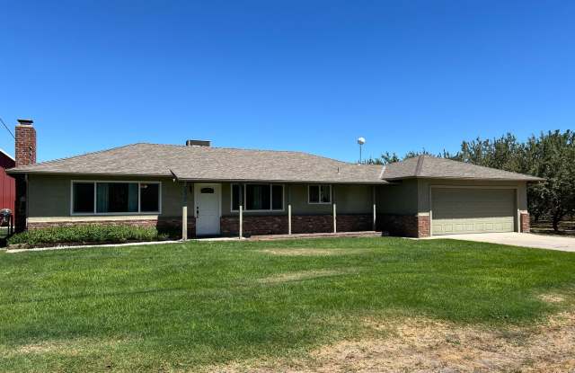 2 bedroom country home in Escalon! - 24463 Clough Road, San Joaquin County, CA 95320