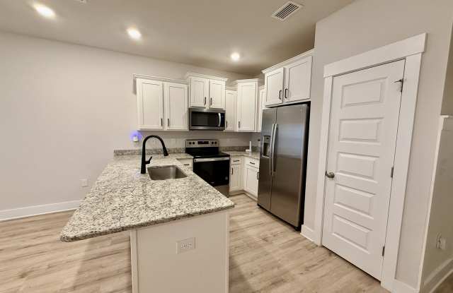 1471 Iroquois Ct Gallery 3