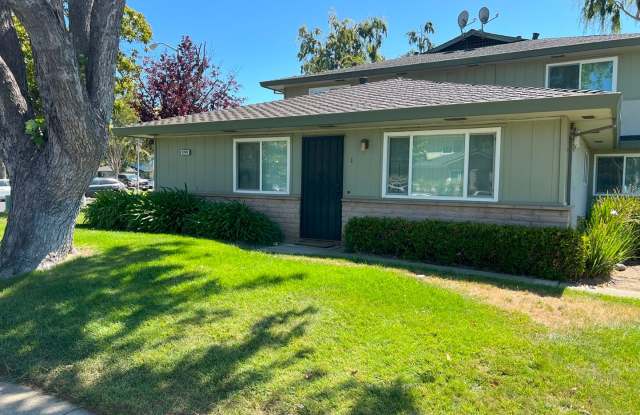 DESIREABLE UNION CITY NEIGHBORHOOD BEAUTIFUL 2bd/1ba TOWNHOUSE STYLE CONDO photos photos