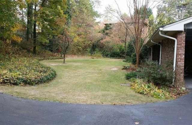 276 Colewood Way Gallery 3