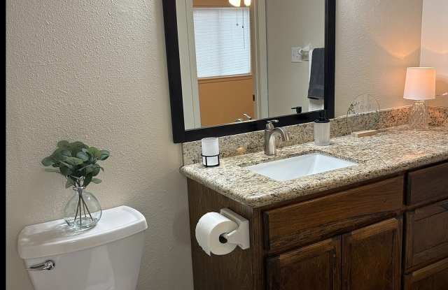 Parkwood Apartments Gallery 2