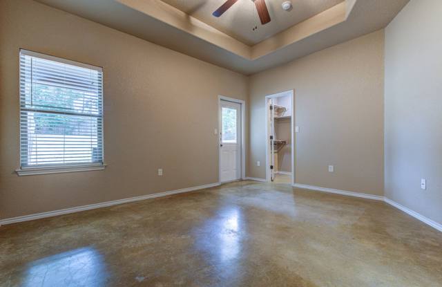 Nice 3 Bedroom Duplex located in New Braunfels! Gallery 3
