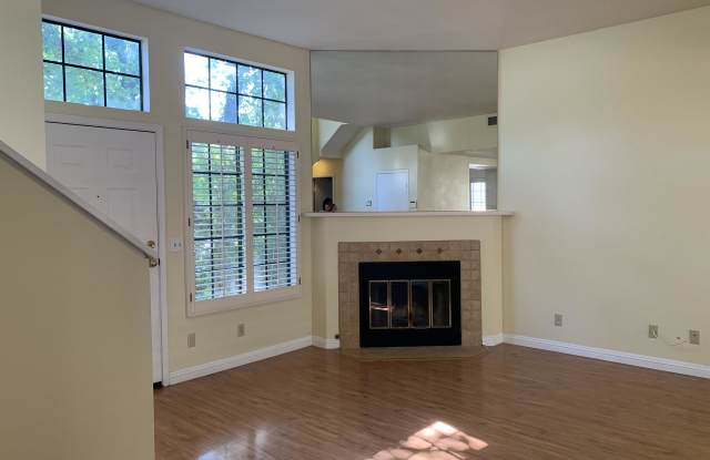 318 Ohio Street #7 - 1 Gallery 2