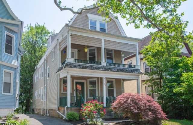 165 Hillside Ave photos photos