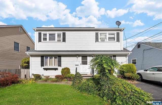 119 Garibaldi Avenue 2 photos photos