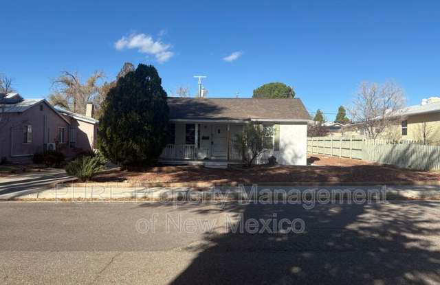 3417 Marmac NE photos photos