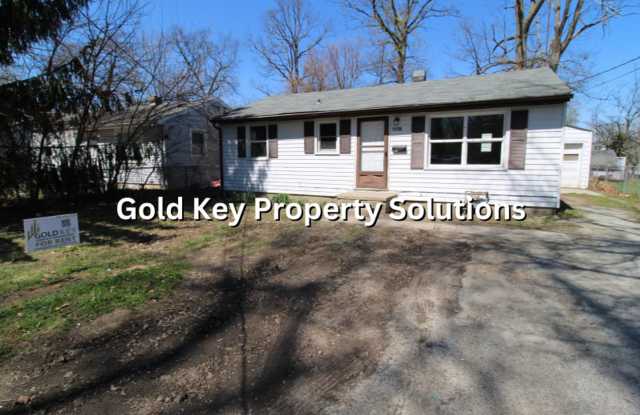 Eastside 3 BR 1 BA House with Garage and Central Air (SECTION 8 APPROVED) photos photos