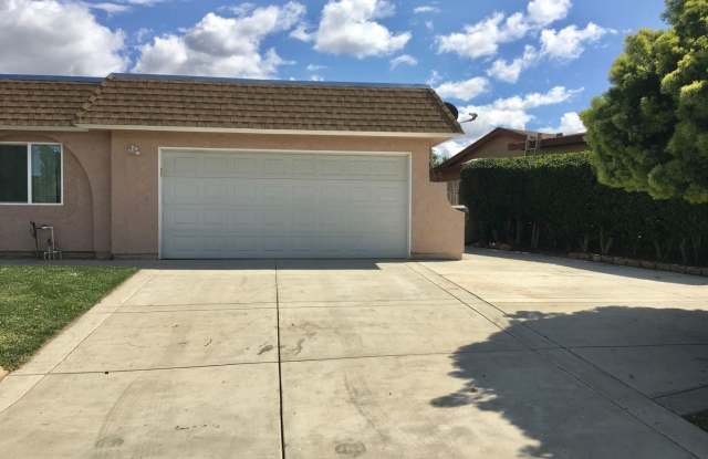 621 Carillo Cir Gallery 3