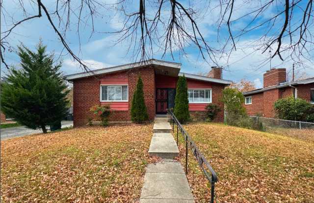 Lovely 3 BR/1.5 BA Single-Family Home in North Michigan Park! - 4208 19th Place Northeast, Washington, DC 20018