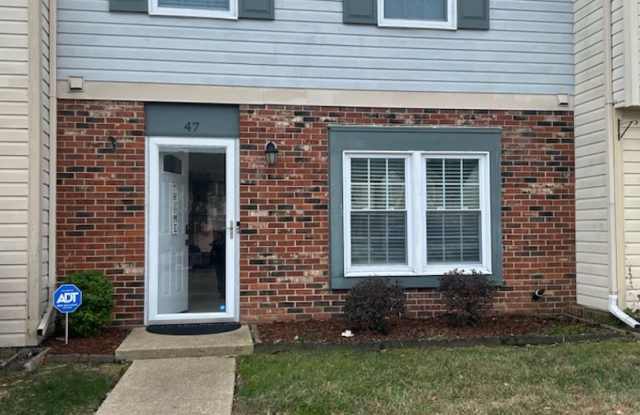 Charming 3-Bedroom Townhome in Hampton, VA ✨ photos photos