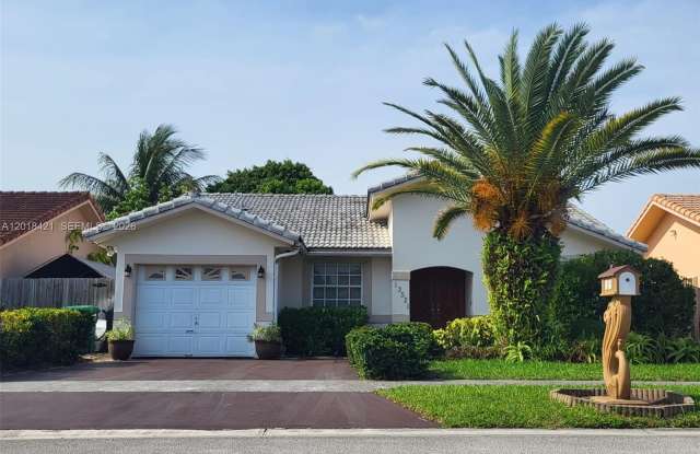 13521 SW 182nd St photos photos