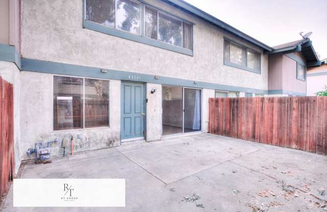 Cozy and Convenient 2-Bedroom, 1-Bath Home in Riverside photos photos Cozy and Convenient 2-Bedroom, 1-Bath Home in Riverside photos photos