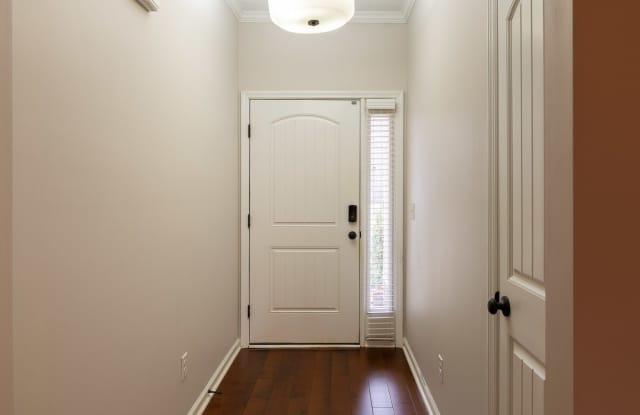 3237 Alexandria Drive Gallery 3