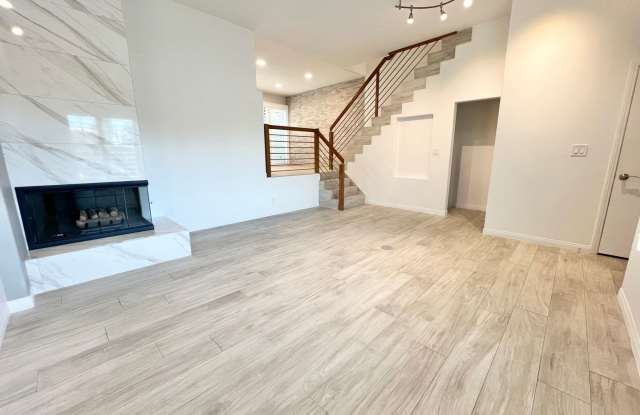 Sophisticated Manhattan Beach Townhome with Private Patio  2-Car Garage photos photos