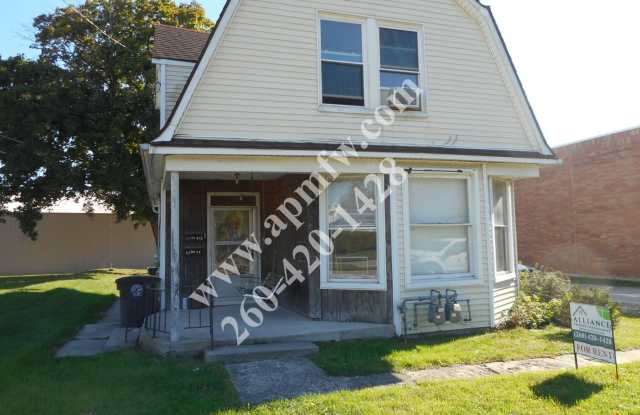 2 BR Apartment Near University of Saint Francis Gallery 1